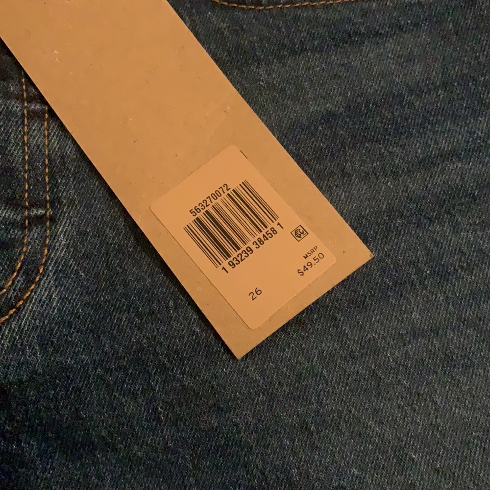 Levi shorts - Picture 6 of 7